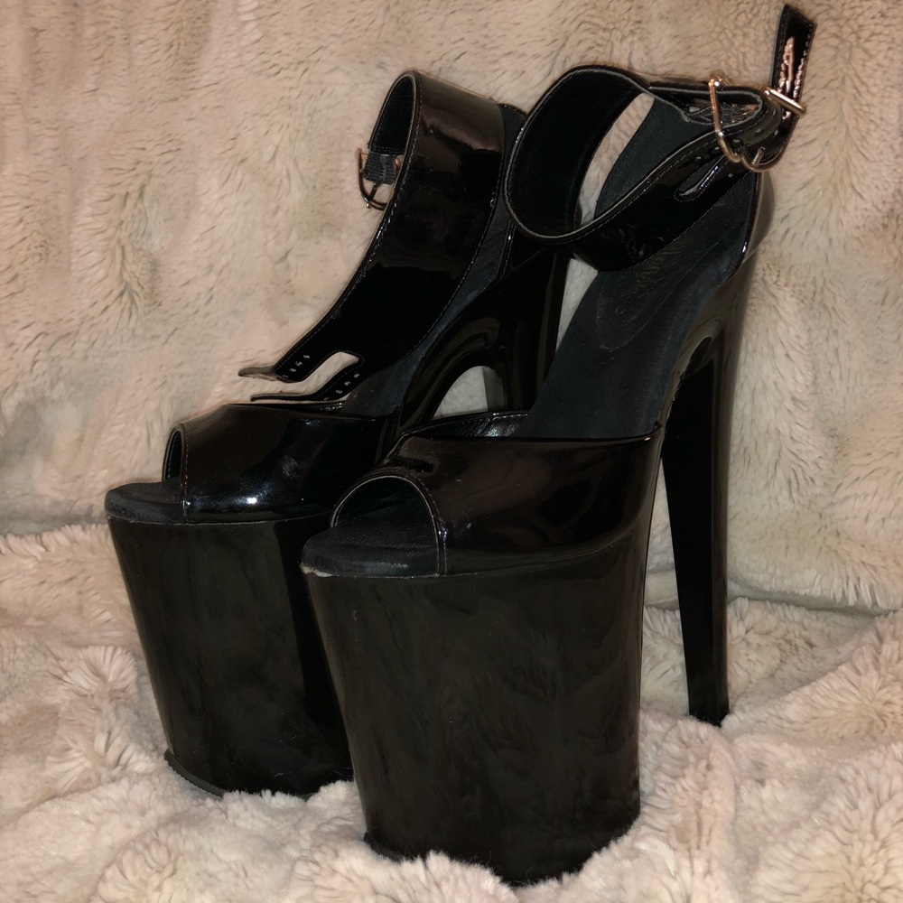8inch pleaser heels